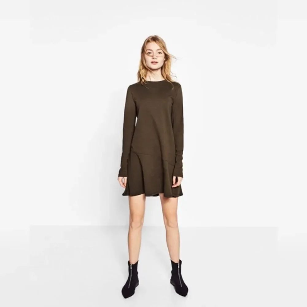 ✨Dress with Ruffle Hem✨